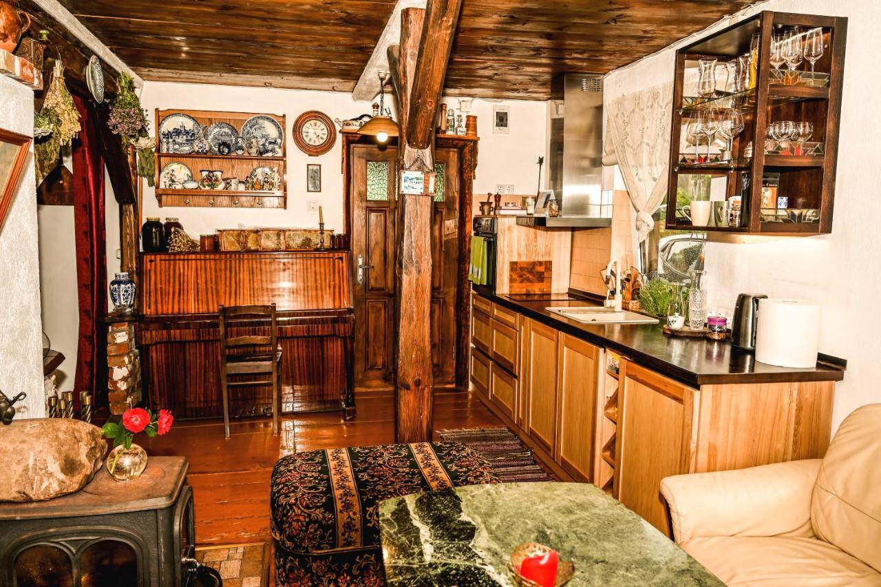 Idilliska Latgaliesu Lauku Maja Ar Melno Pirti Villa Aglona Buitenkant foto